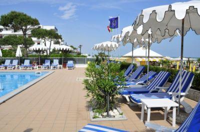 фото отеля Hotel Plaza Esplanade