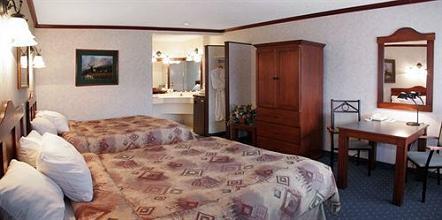 фото отеля Mount Robson Inn
