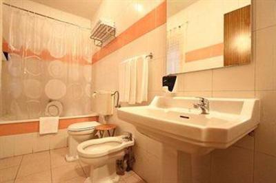 фото отеля Hostal Mindanao