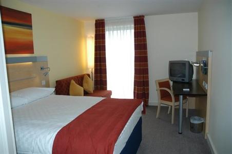 фото отеля Holiday Inn Express Dublin Airport