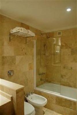 фото отеля Grand King Hotel