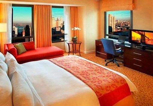 фото отеля Marriott New York at the Brooklyn Bridge