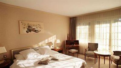 фото отеля Hostellerie La Cheneaudiere - Relais & Chateaux