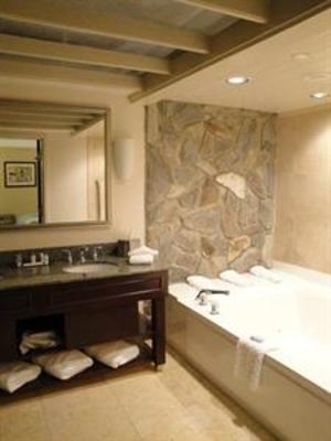 фото отеля Doubletree Hotel Augusta