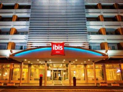 фото отеля Ibis Budapest Aero