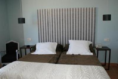 фото отеля Hotel Patilla Ciudad De Requena