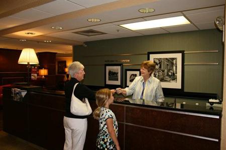 фото отеля Hampton Inn Monroe (North Carolina)