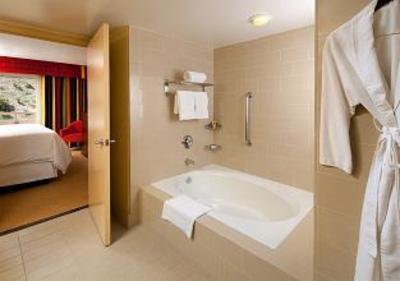 фото отеля Sheraton Agoura Hills Hotel
