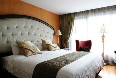 фото отеля Hotel Celeste Makati City