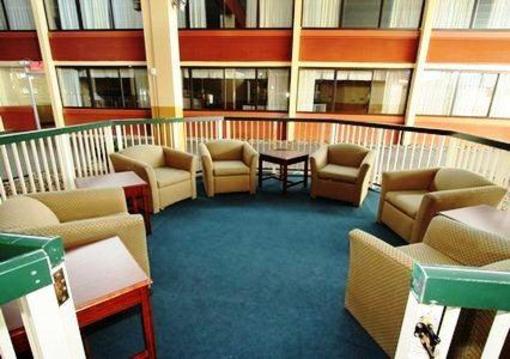 фото отеля Clarion Inn Fort Wayne