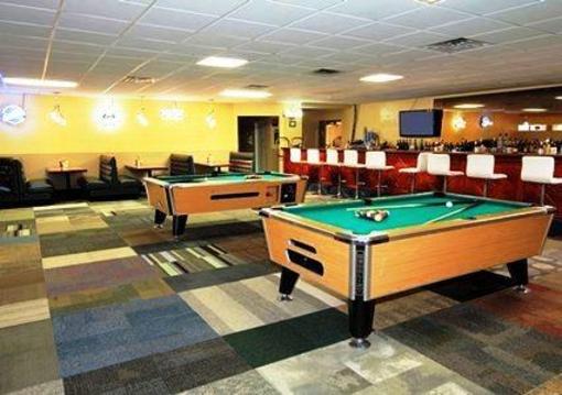 фото отеля Clarion Inn Fort Wayne