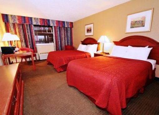 фото отеля Clarion Inn Fort Wayne