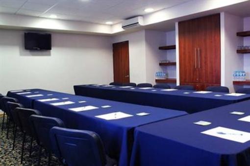 фото отеля Hampton Inn by Hilton San Juan Del Rio