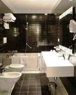 фото отеля Holiday Inn Naples - Nola Vulcano Buono