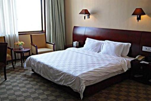 фото отеля Xiangjun Huatian Business Hotel