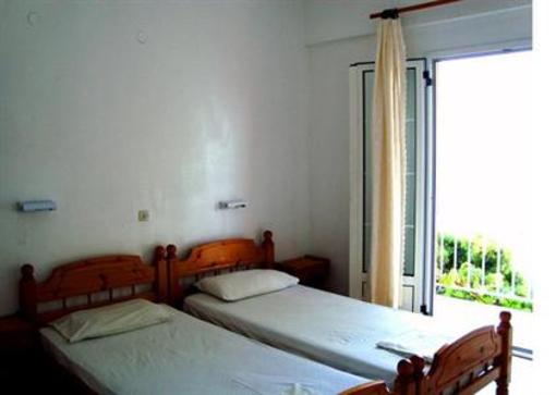фото отеля Sunrock Backpackers Hostel