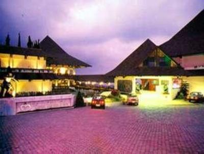фото отеля Queen Garden Hotel