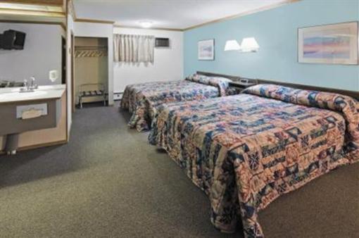 фото отеля Canadas Best Value Inn Calgary