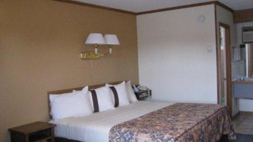 фото отеля Canadas Best Value Inn Calgary