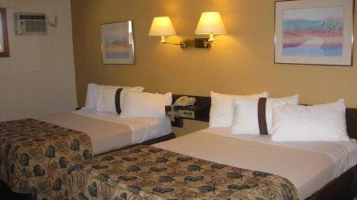 фото отеля Canadas Best Value Inn Calgary
