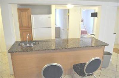 фото отеля Old Town Apartments Ocean City