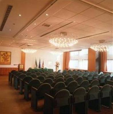 фото отеля Leonardo Da Vinci Hotel Erba