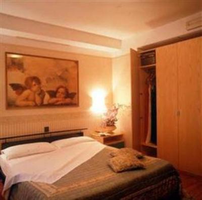 фото отеля Leonardo Da Vinci Hotel Erba
