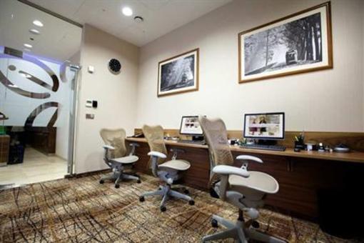 фото отеля Hilton Garden Inn Sevilla
