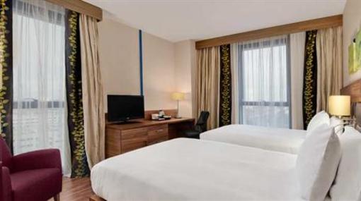 фото отеля Hilton Garden Inn Sevilla