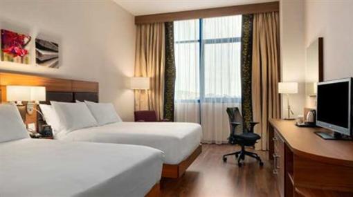 фото отеля Hilton Garden Inn Sevilla