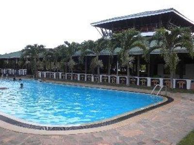 фото отеля Kumudu Valley Resort