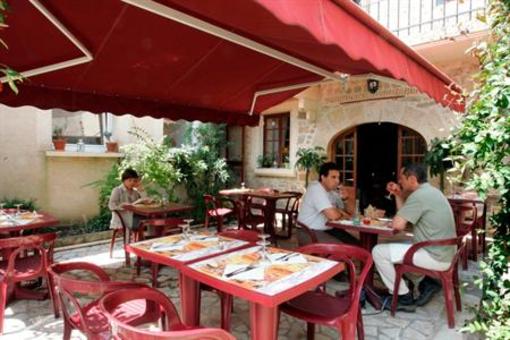 фото отеля Hotel Restaurant Des Arts