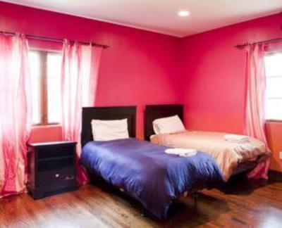 фото отеля Teaneck Villa