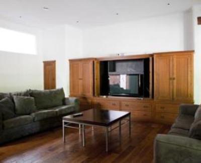 фото отеля Teaneck Villa