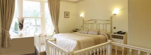фото отеля The Old Bell Inn Hotel and Restaurant