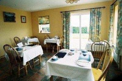 фото отеля Four Winds Bed & Breakfast Camhill