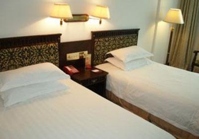 фото отеля Huadong Hotel