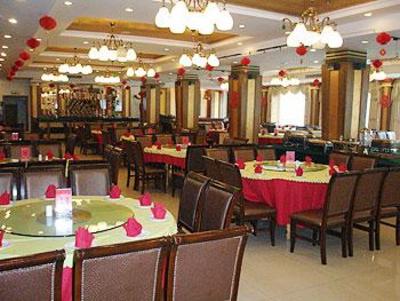фото отеля Huadong Hotel