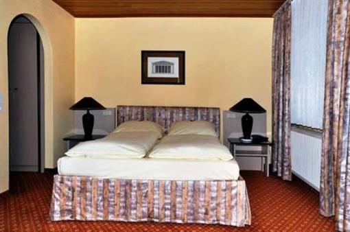 фото отеля Hotel Zum Bäcker Brachttal