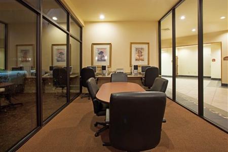 фото отеля Holiday Inn Lafayette US 167