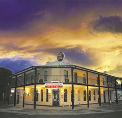 фото отеля The Caledonian Hotel Echuca