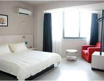 фото отеля Jinjiang Inn Shenzhen Qianhai Road