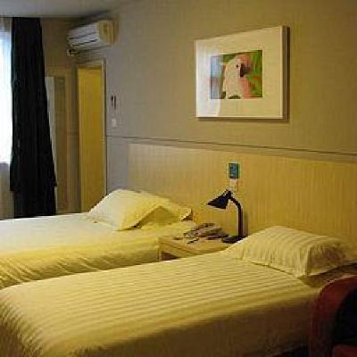 фото отеля Jinjiang Inn Shenzhen Qianhai Road