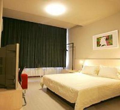 фото отеля Jinjiang Inn Shenzhen Qianhai Road