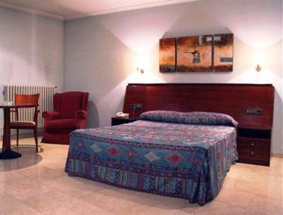 фото отеля Hotel Suis Sant Celoni