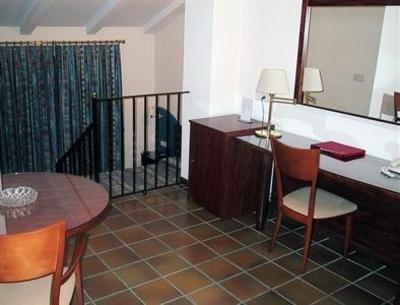 фото отеля Hotel Suis Sant Celoni