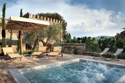 фото отеля Borgo Dei Conti Resort Perugia