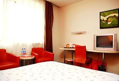 фото отеля Motel 168 Changzhou Lanling Road