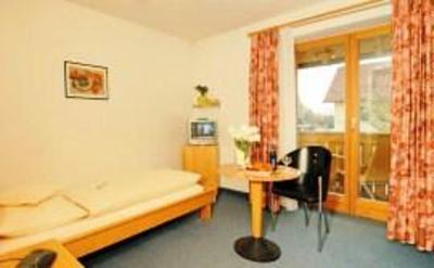 фото отеля Hotel Am Hachinger Bach Neubiberg