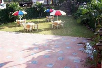 фото отеля Hotel Yuvraj Palace